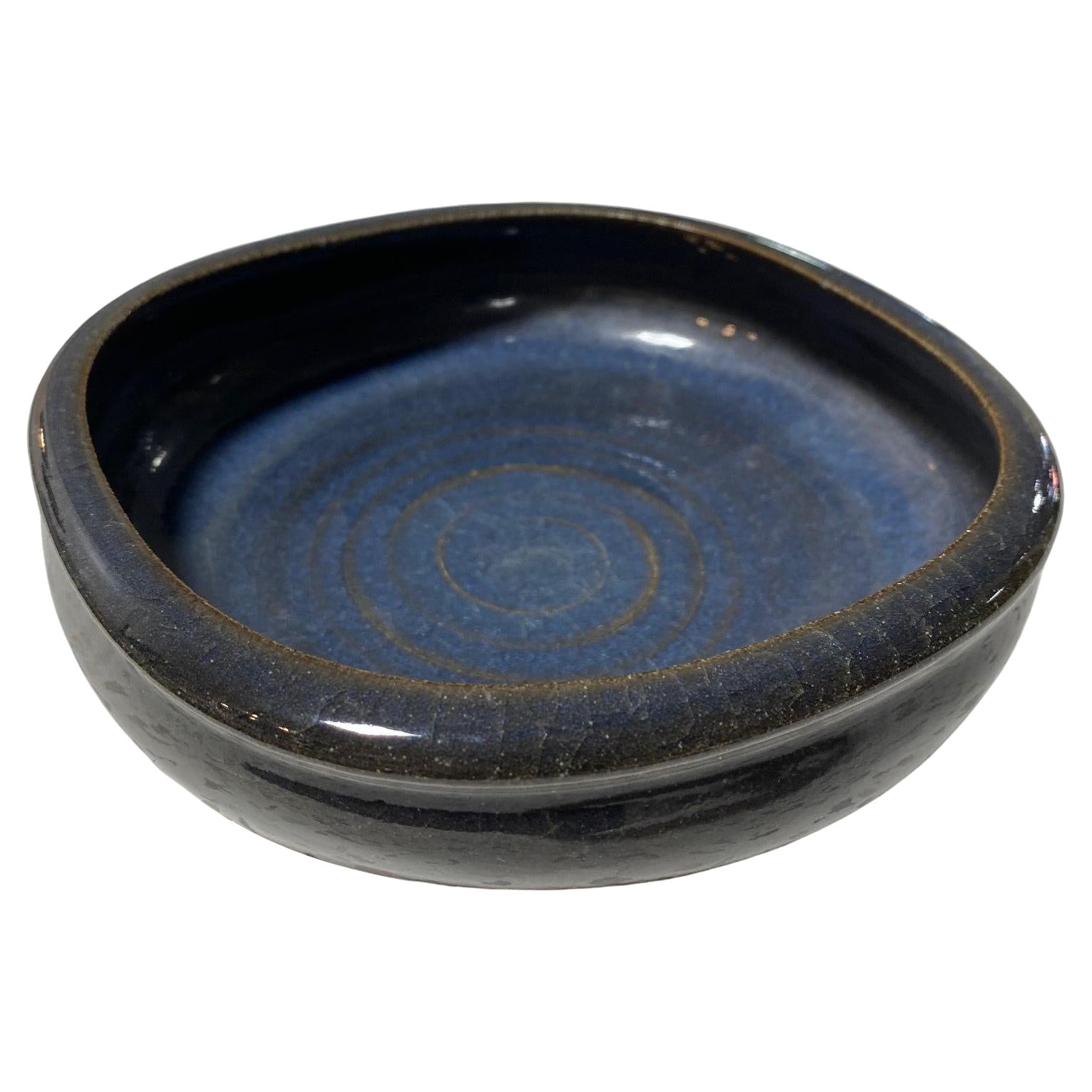 Tazón de cerámica esmaltada de mediados de siglo de California Studio Pottery firmado por Laura Andreson