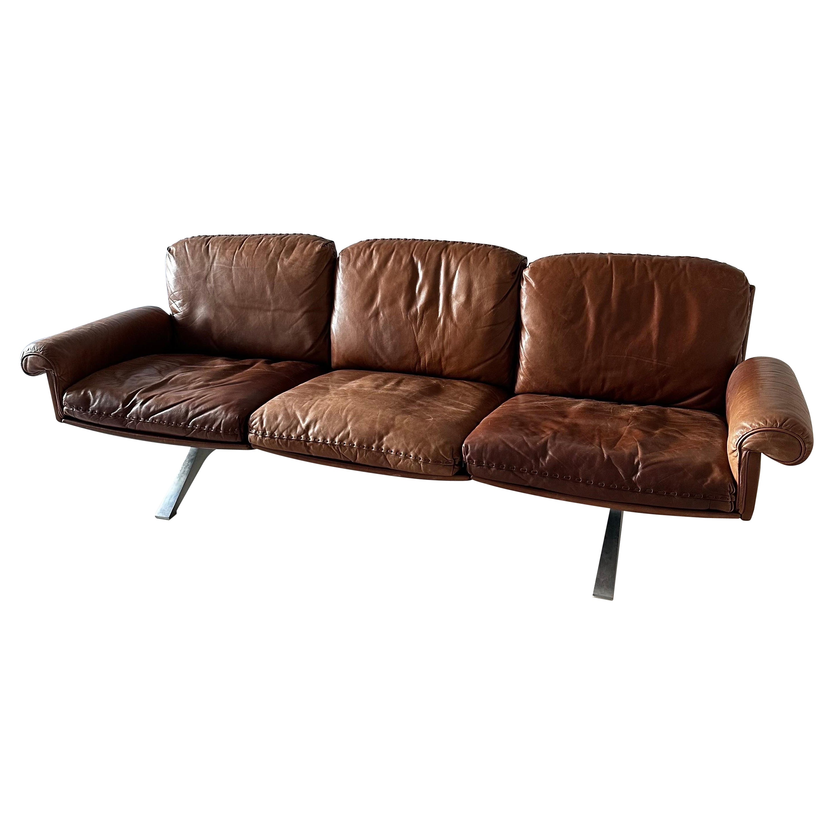 Vintage 1970s De Sede Ds 31 Designer Sofa Dark Cognac Brown Leather For Sale