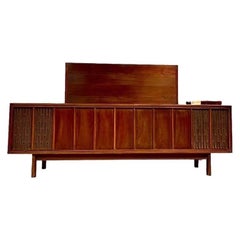 Vintage Gws222 Mid-Century Modern Stereo Console Cabinet Record Player Refurbished