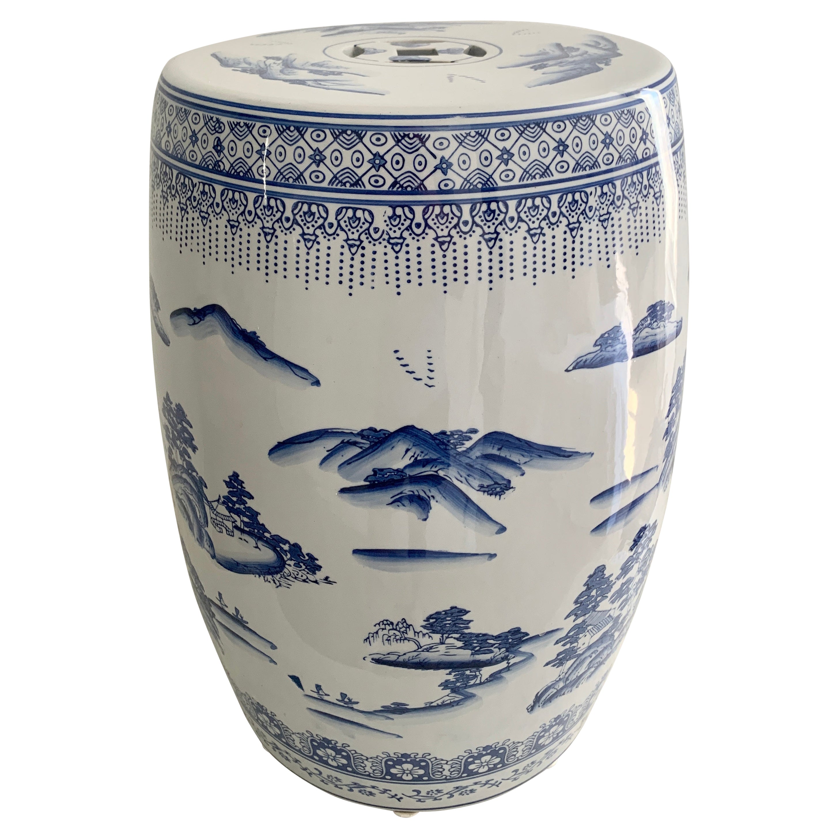 Chinoiserie-Gartenhocker aus blauem und weißem Porzellan im Angebot