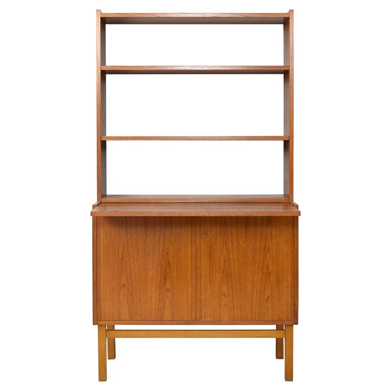 Scandinavian Vintage Teak Bookcase For Sale at 1stDibs