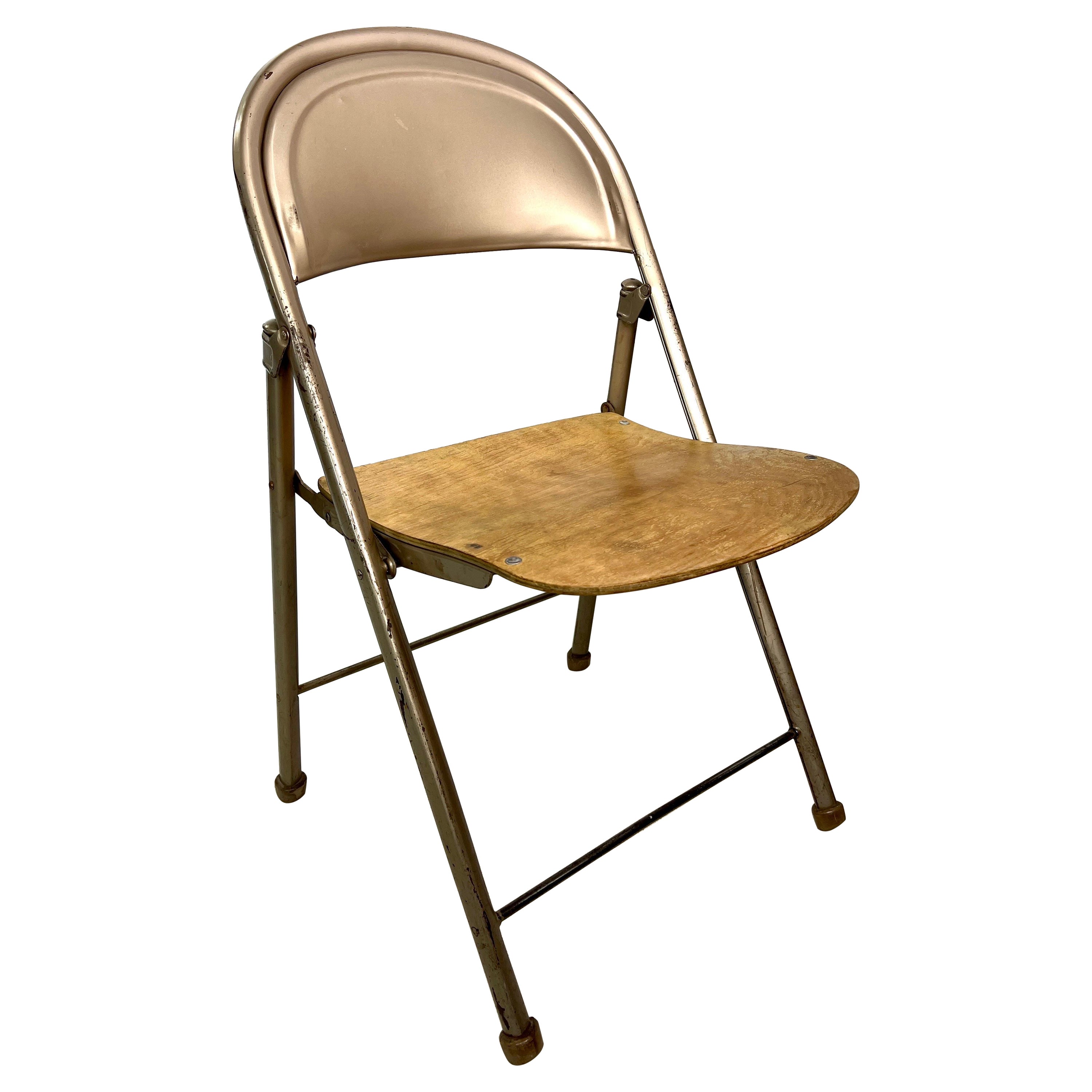 Midcentury American Seating Metal Folding Chair Curved Plywood Seat For Sale