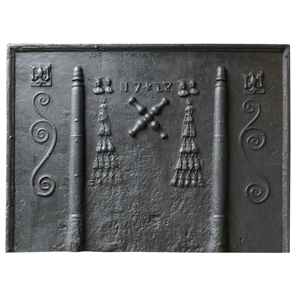 Large Antique French Louis XIV Coat of Arms Fireback / Backsplash, 18th Century For Sale
