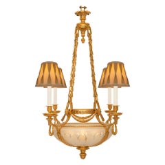 Lustre français du 19ème siècle de style Louis XVI en bronze doré et cristal dépoli gravé