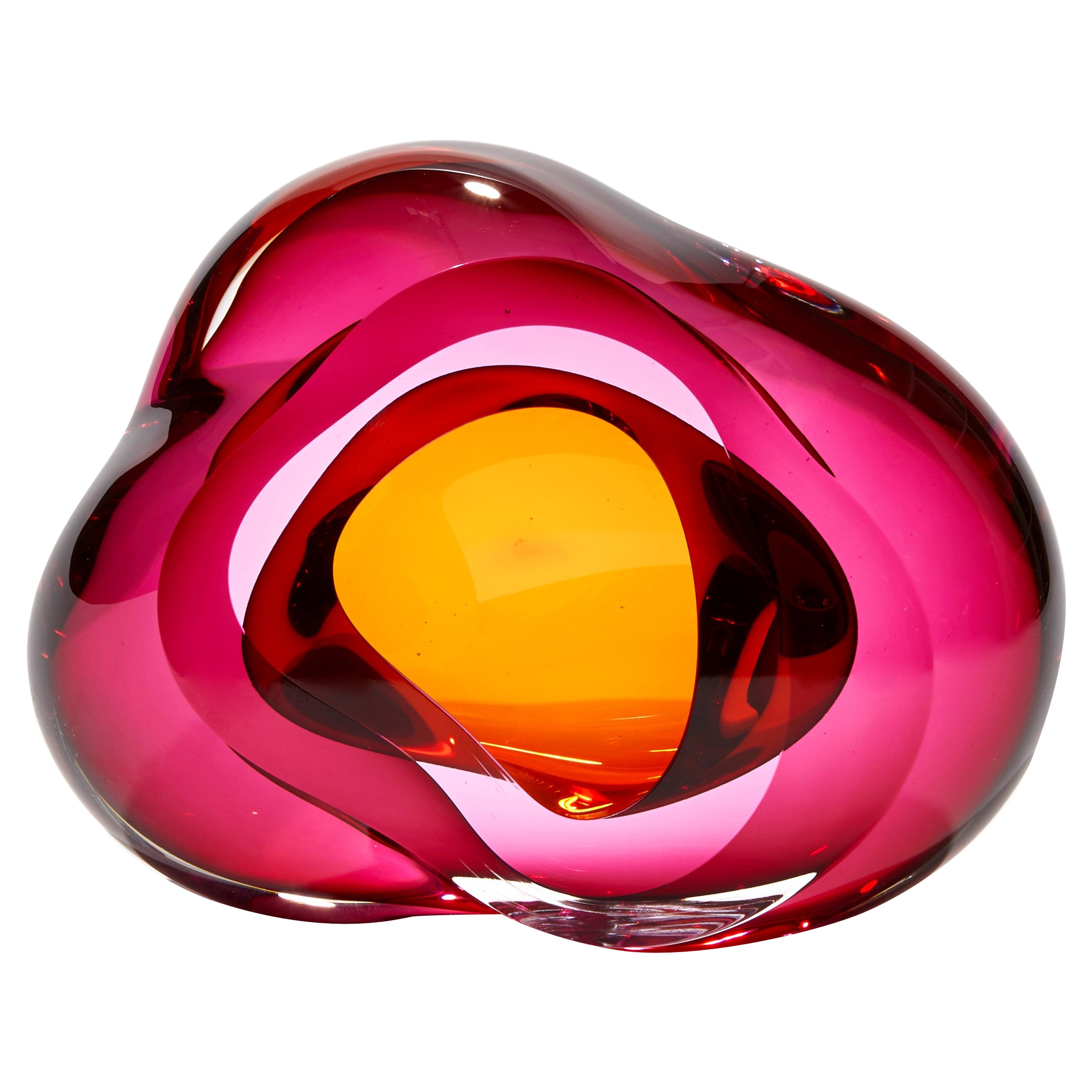 Vug en fucsia y oro ii, Obra de arte en vidrio geoda rosa y oro de Samantha Donaldson