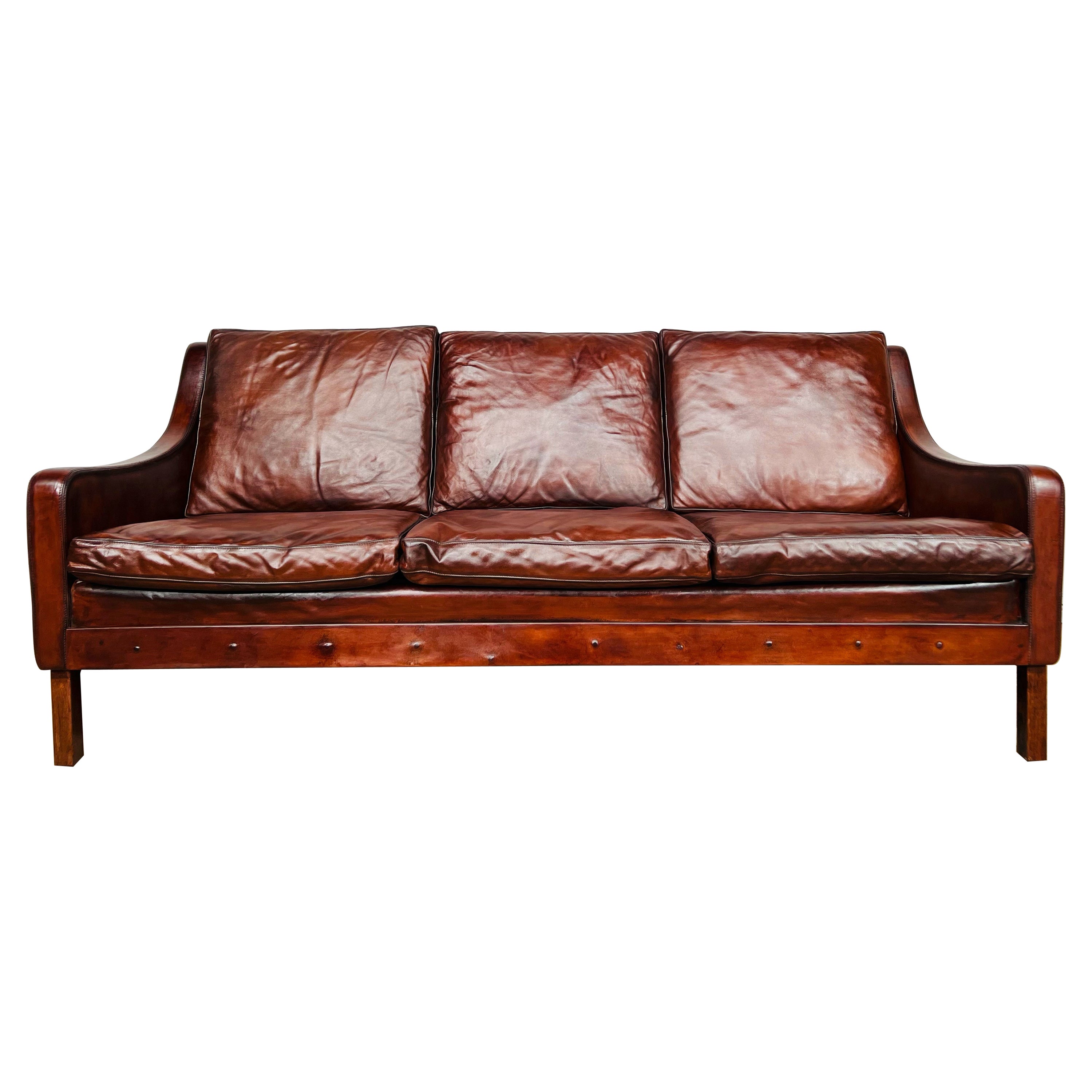 Ein sehr elegantes dänisches Vintage-Sofa aus braunem Leder mit 3 Trägern aus Rosenholz #781, 1970er Jahre im Angebot