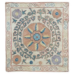 Copricuscino tessile Suzani, cuscino in pizzo ricamato 100% seta