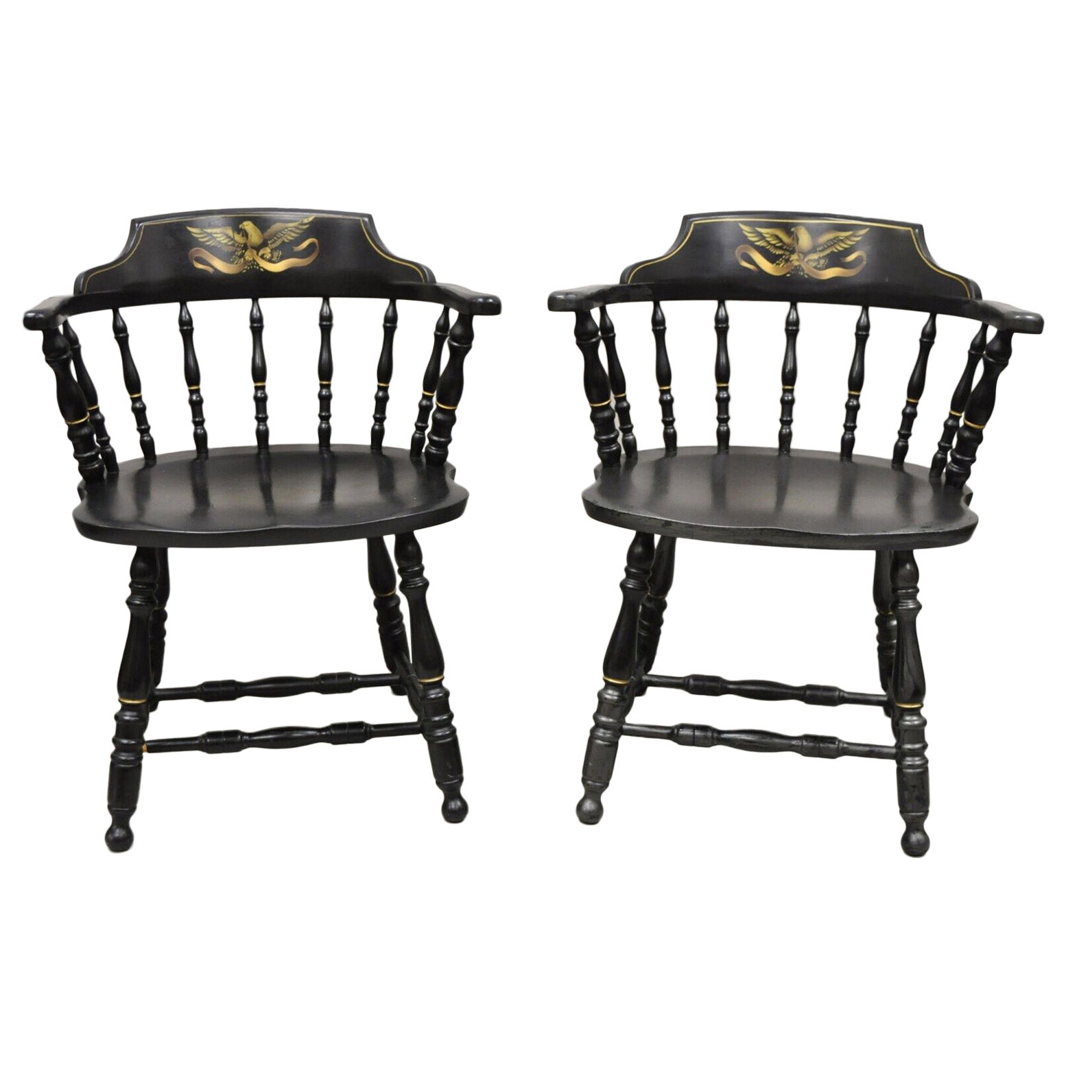 Vintage S. Bent and Bros Black Painted Eagle Colonial Style Pub Chairs, a Pair (Paire de chaises de pub S. Bent & Bros) en vente