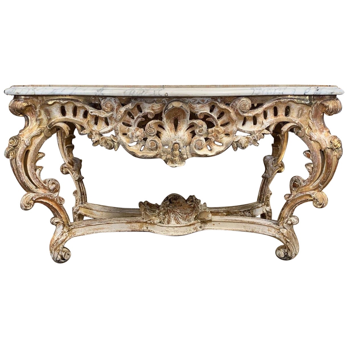 Table centrale rococo en bois sculpté et doré du 19ème siècle