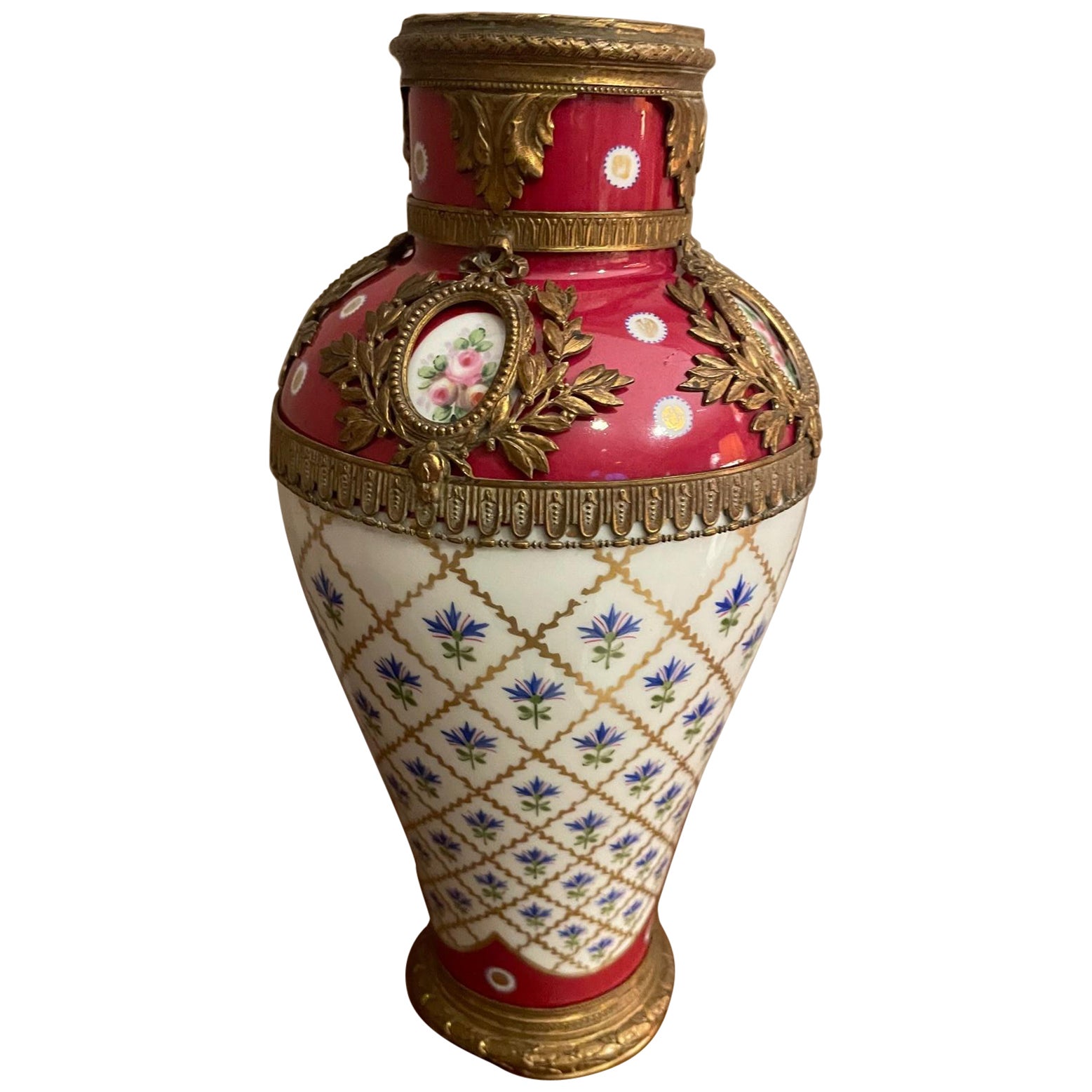 Vase en bronze et porcelaine de Sèvres du 20e siècle, 1900