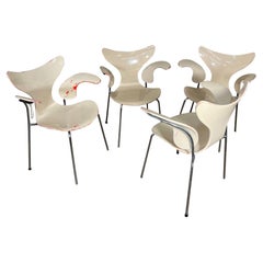 4 Mid-Century Modern Danish Chairs Arne Jacobsen for Fritz Hansen Seagull Chairs