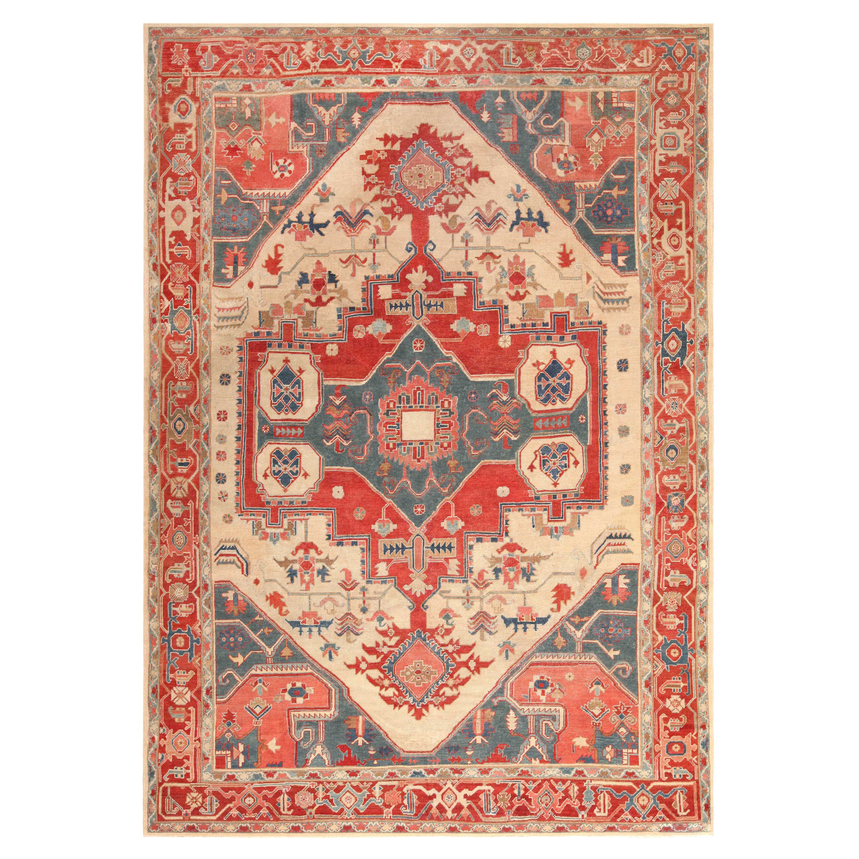 Antique Casual Elegant Persian Serapi Rug.8 ft 7 in x 12 ft  For Sale