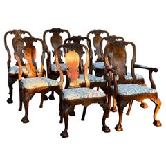 Satz von 2 Sesseln und 6 Stühlen Chippendale-Sesseln aus Nussbaumholz, geschnitzt, 19. Jahrhundert