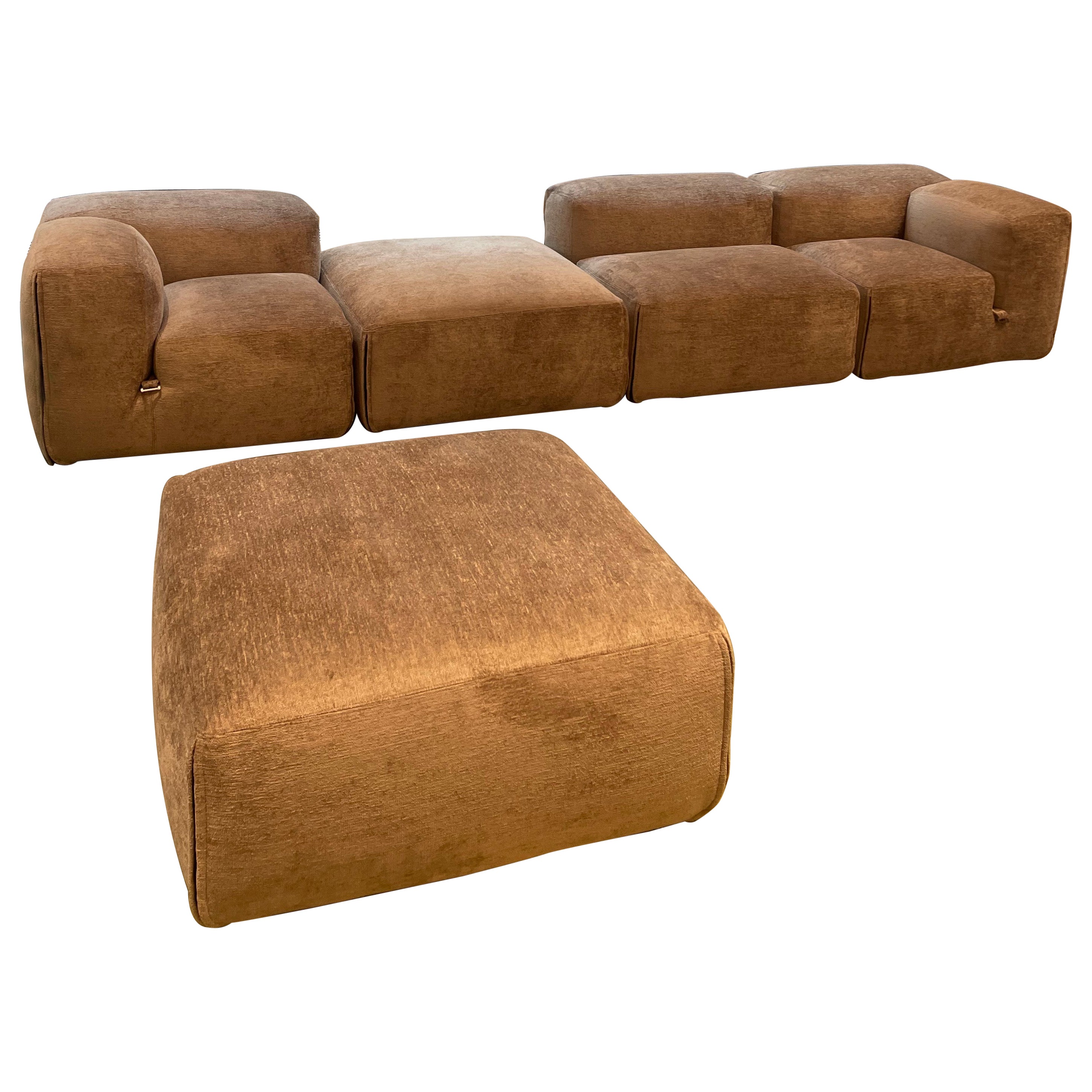  New Tacchini Le Mura Sofa Designed by Mario Bellini in STOCK