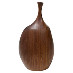 Vase en bois naturel organique tourné signé de l'artiste californien Doug Ayers