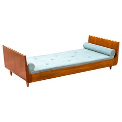 20th Century Paolo Buffa Wooden Daybed with Mattress for Serafino Arrighi, 1940s