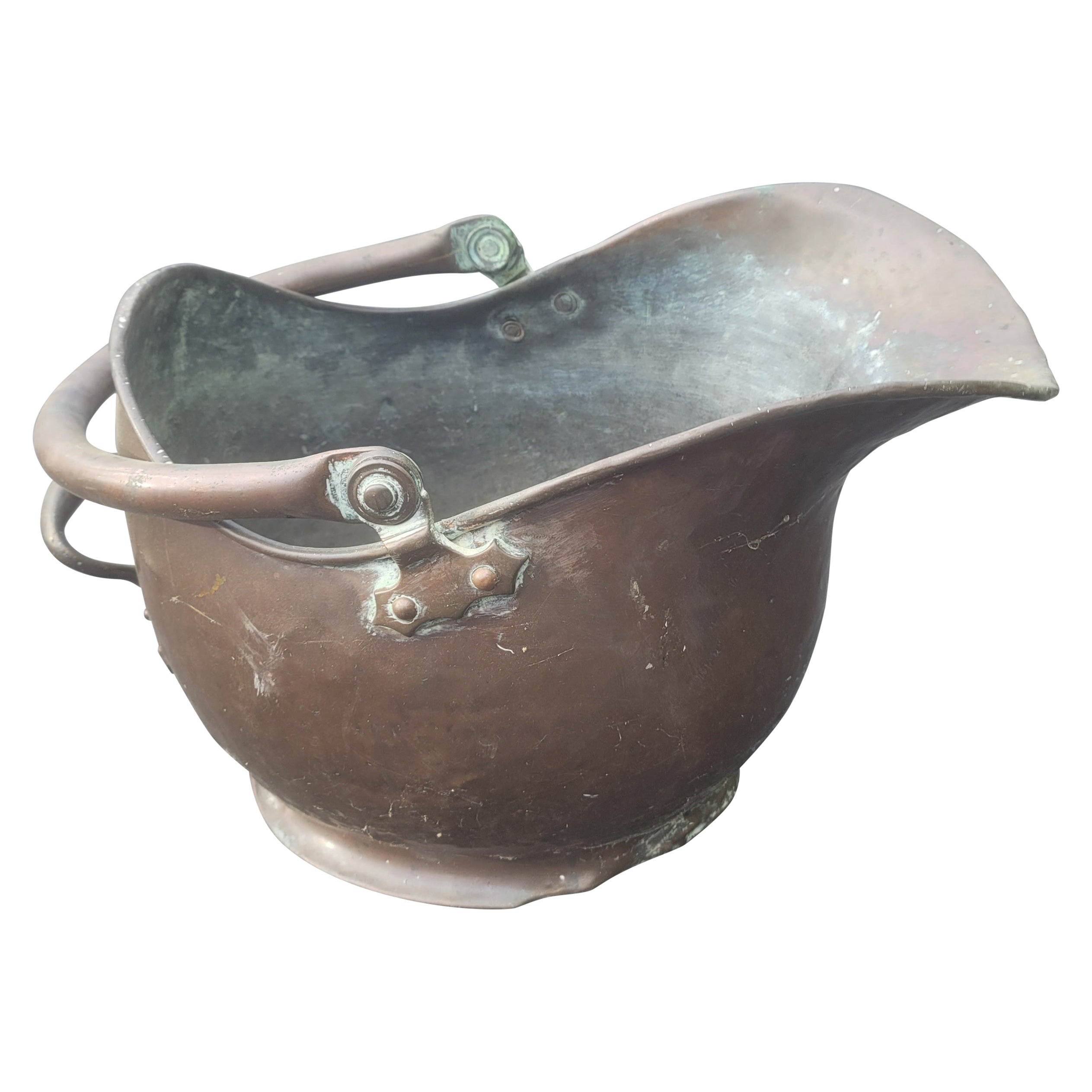 19th Century Large Copper Coal Scuttle with Handle For Sale