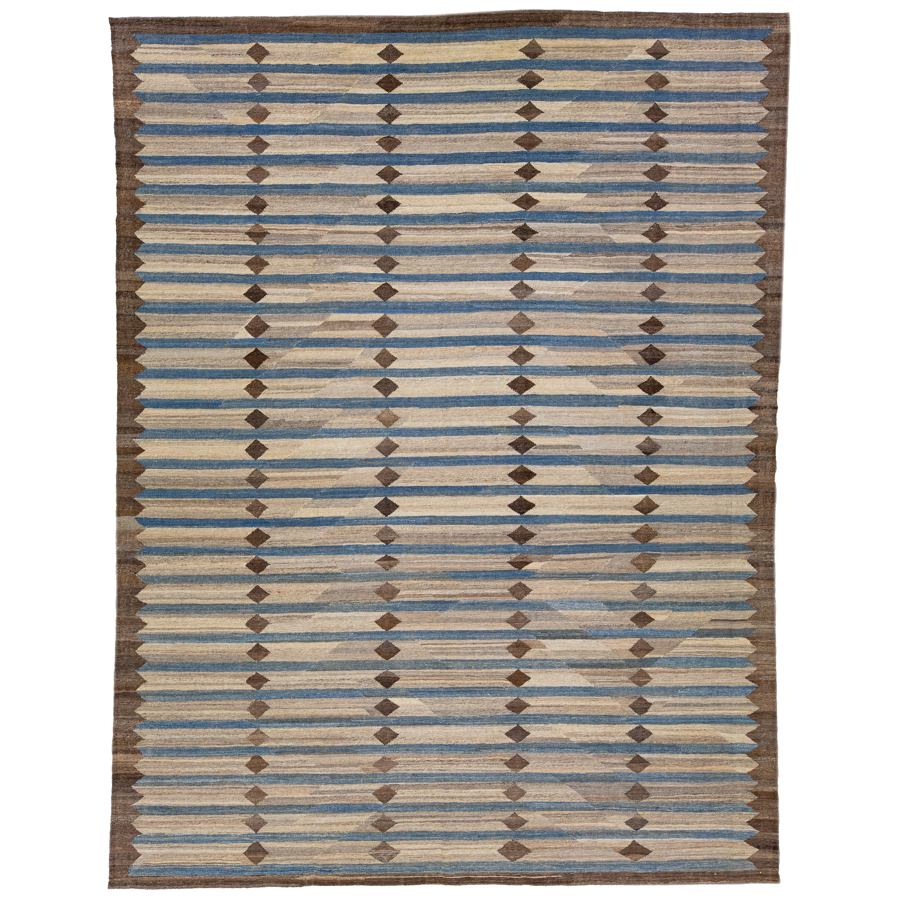 Tapis Kilim Comteporary Art Déco en laine avec motif géométrique marron et bleu