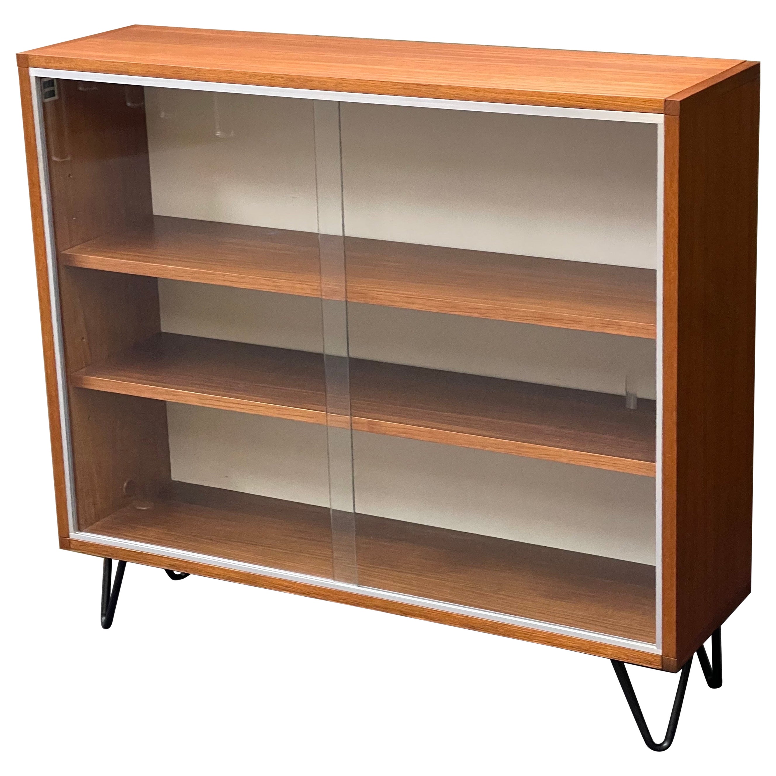 Elegant Danish Modern Bookcase / Cabinet with Glass Doors and Hairpin Legs