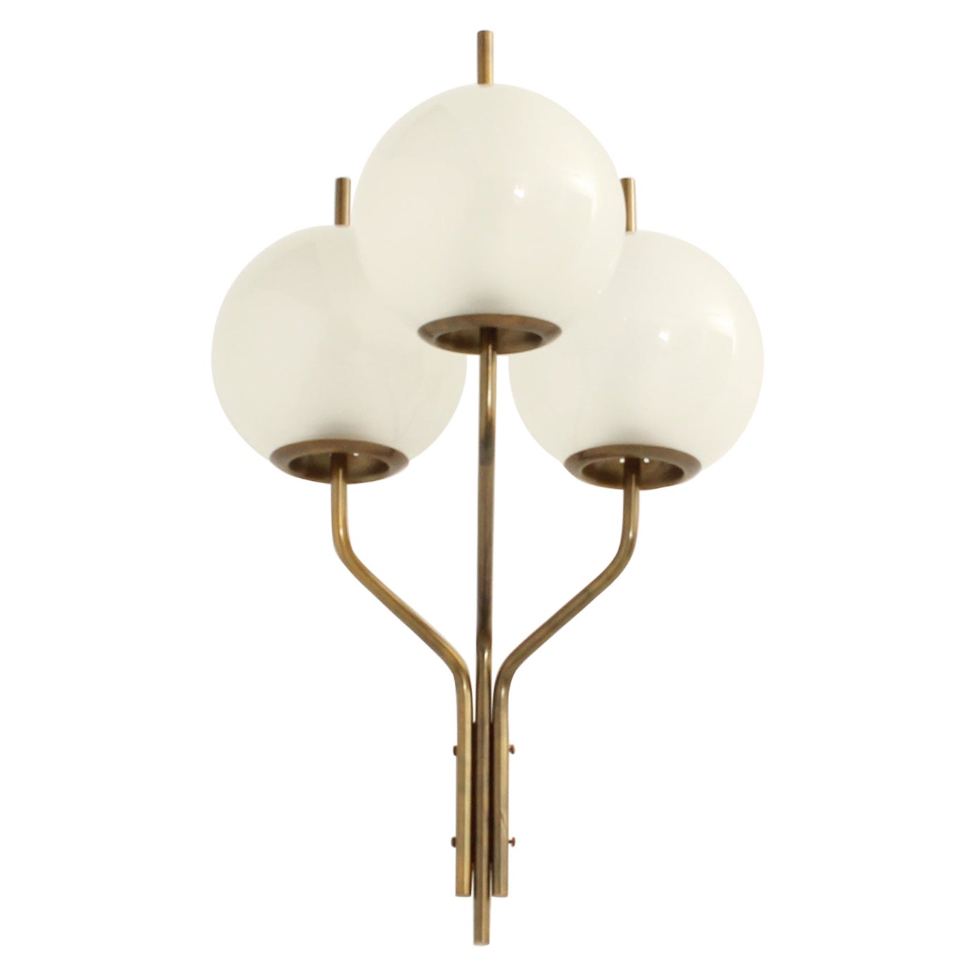 Grande applique à trois lumières en laiton et verre de Chandelier Milano, années 1960 en vente