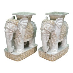 Chinoiserie Terracotta Glazed Large Elephant Garden Stools (tabourets de jardin à éléphant)