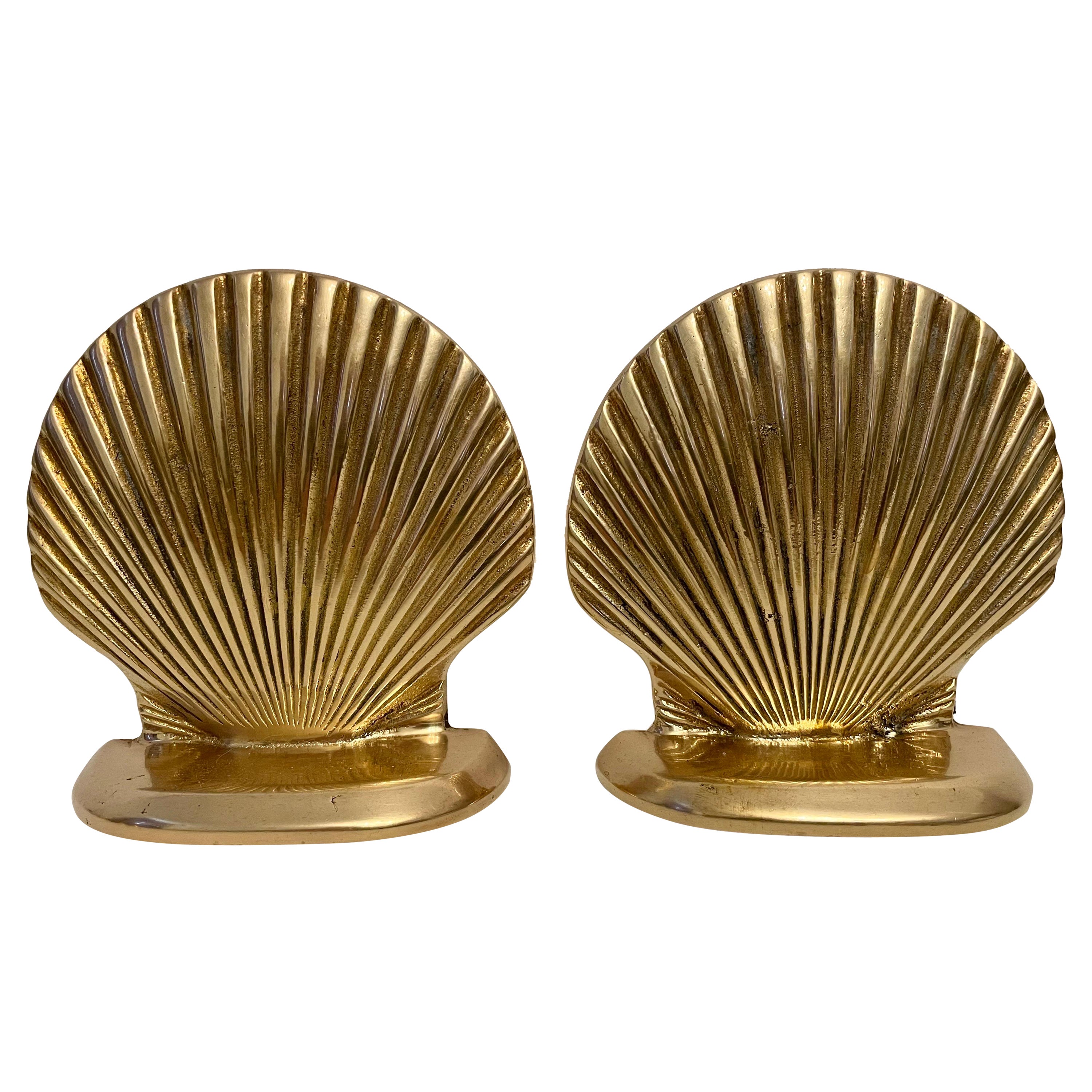 Vintage Brass Clam Shell Seashell Bookends For Sale