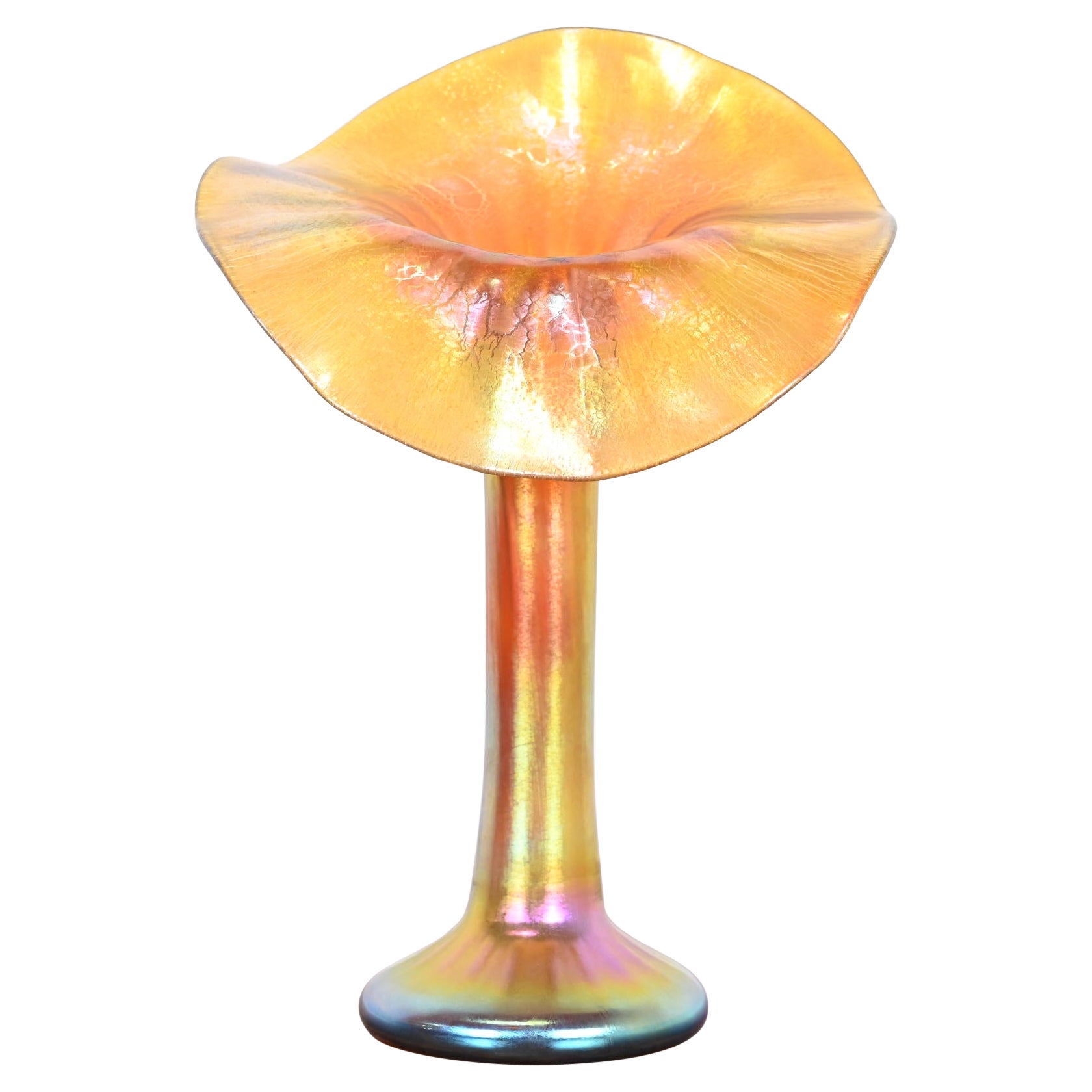 Lundberg Studios Jack in the Pulpit Flower Form Iridescent Art Glass Vase For Sale