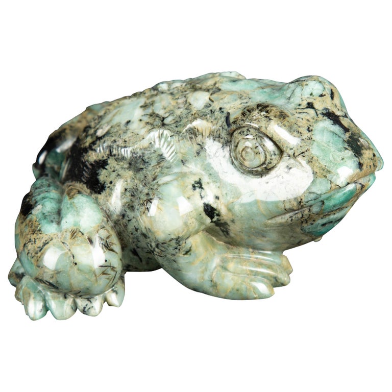 Carved Green Beryl Frog, Contemporary