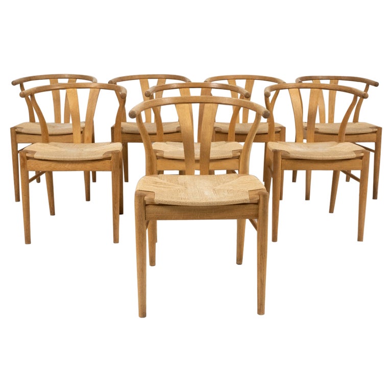 '8' Hans WegnerStyle Oak Wishbone Dining Chairs For Sale at 1stDibs