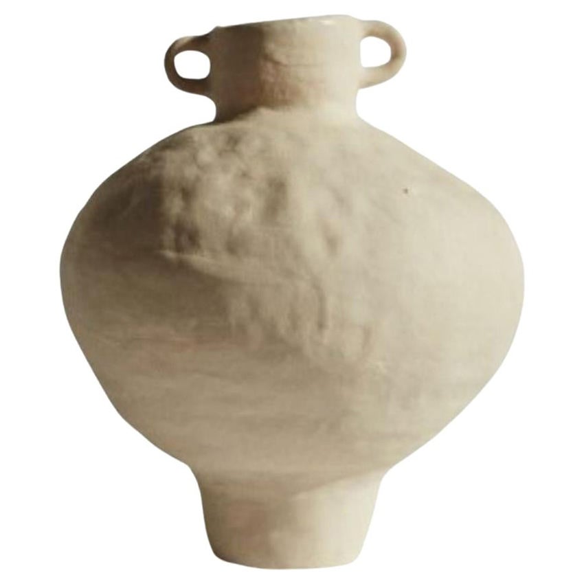 Kleiner Amphora aus weißer Terrakotta von Marta Bonilla im Angebot