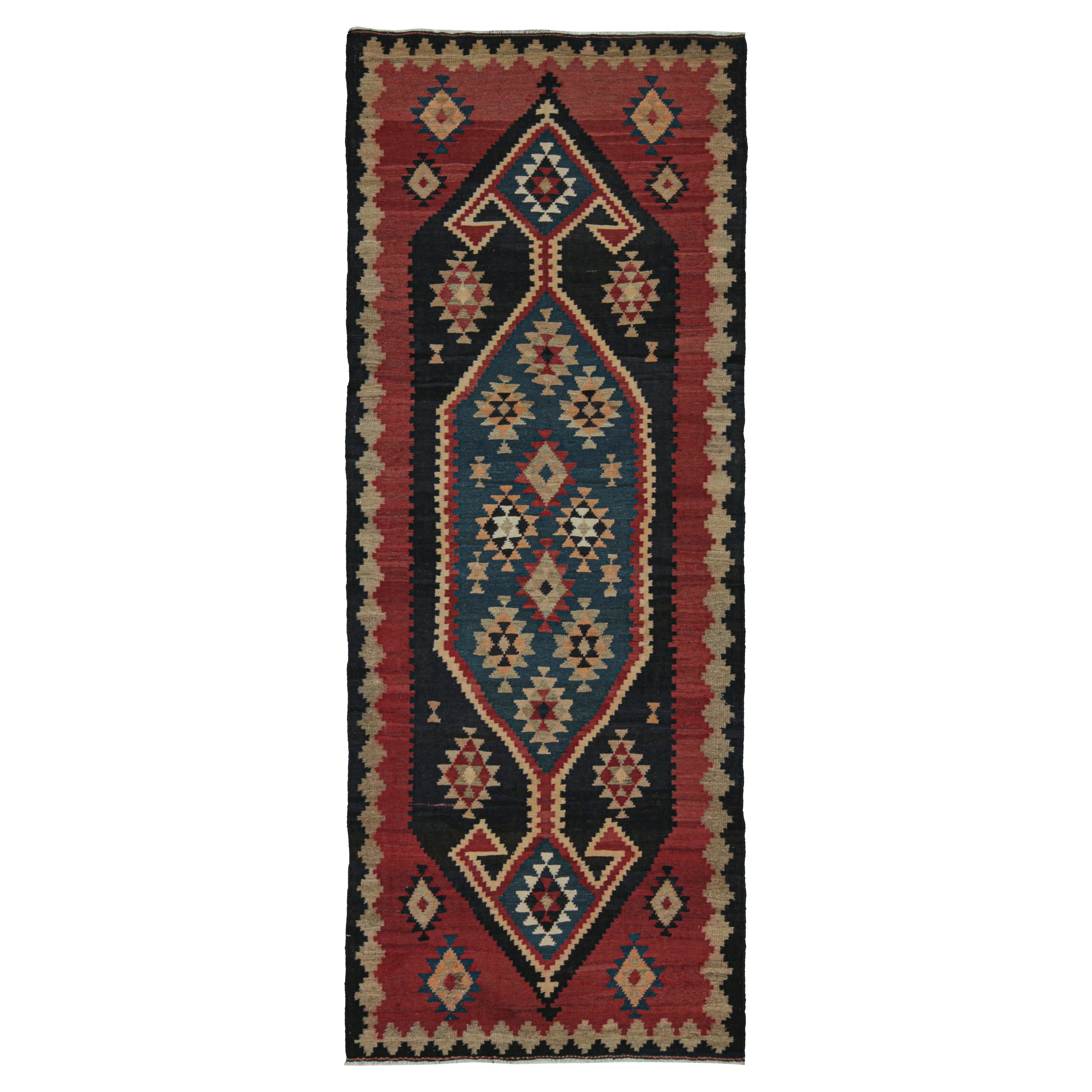 Ghazvin Persischer Kelim in Blau und Rot mit mehrfarbigen Mustern, Ghazvin