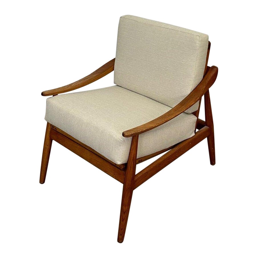 Midcentury Scoop Arm Oak Lounge Chair For Sale