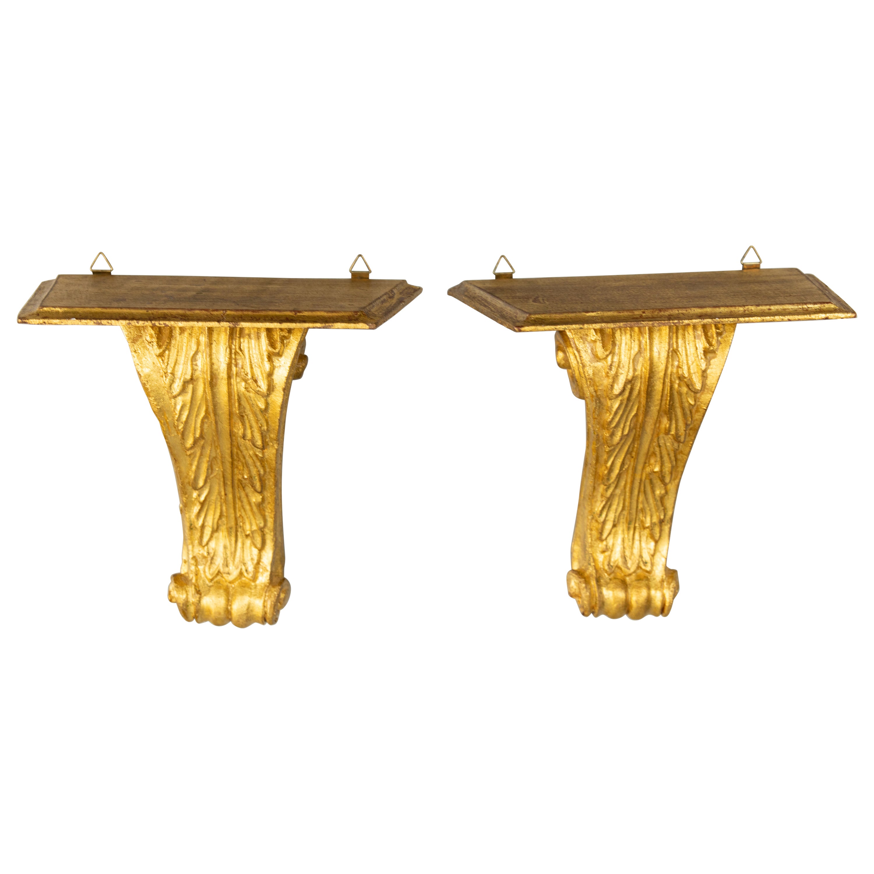 Pair of Mid-20th Century Italian Carved Giltwood Wall Brackets Shelves For Sale