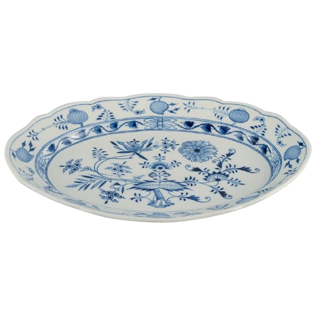 Meissen, Blue Onion Oval Dish in Porcelain, circa 1900 For Sale