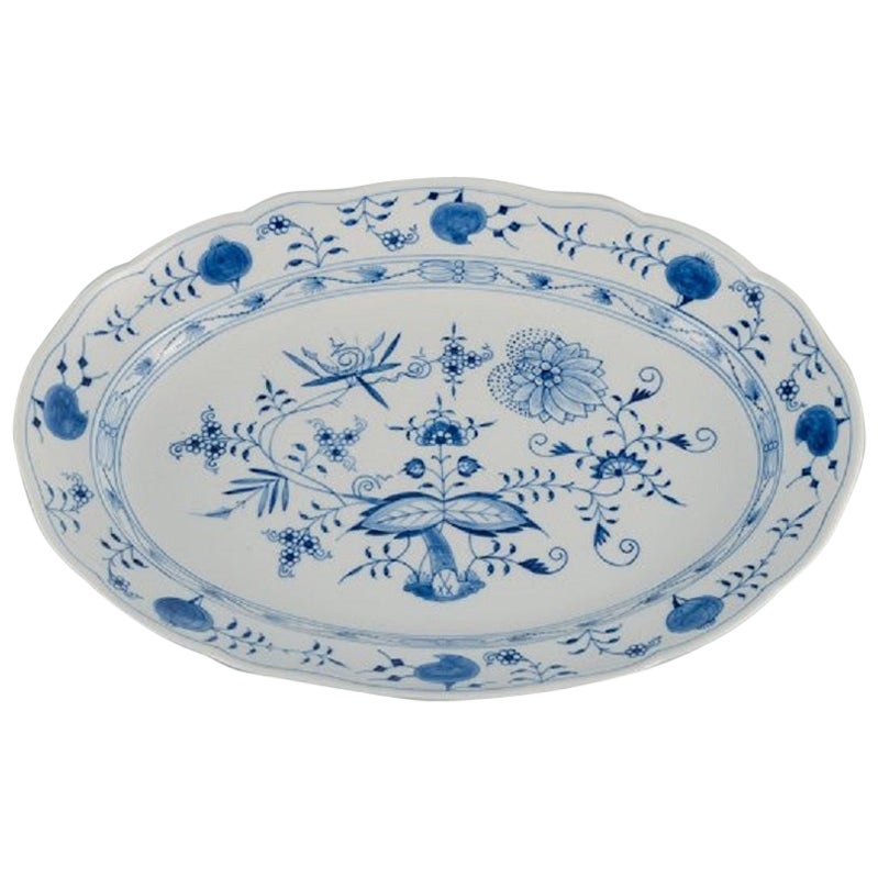 Meissen, Blue Onion Oval Dish in Porcelain, circa 1900