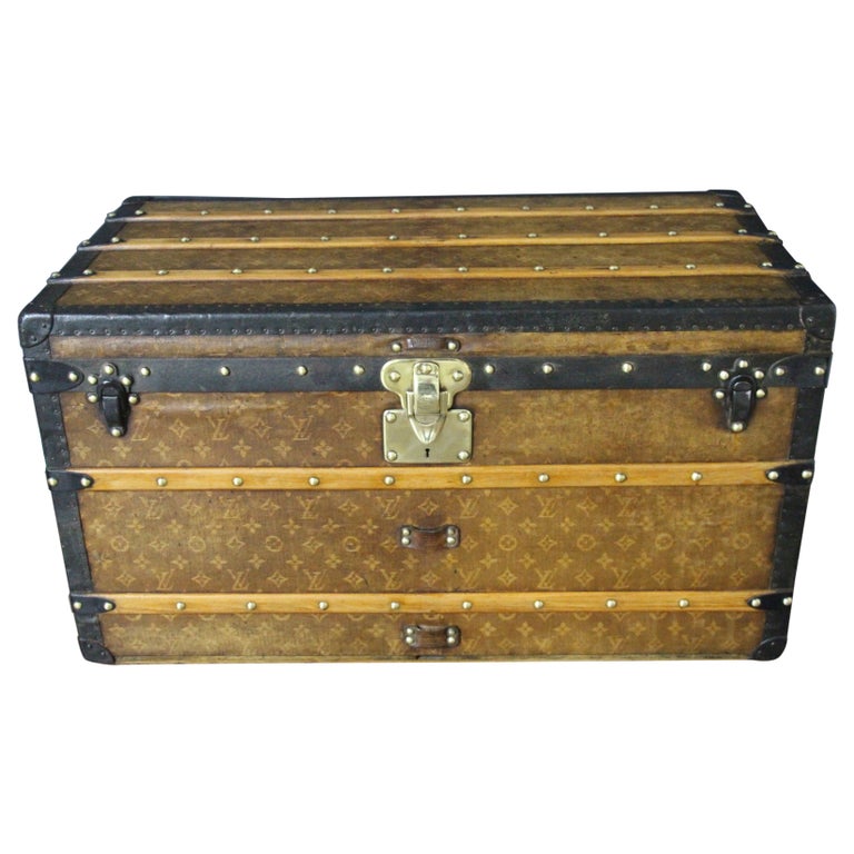Antique Louis Vuitton malle haute trunk - Pinth Vintage Luggage