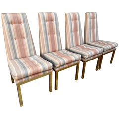 Ensemble de quatre chaises de salle à manger modernes des années 1960 dans le style Adrain Pearsall.