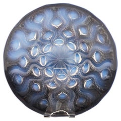 'Bulbes No.2' an Opalescent Glass Plate by Rene Lalique 