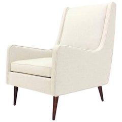 Nouveau fauteuil de salon en lin blanc tapissé de style mi-siècle moderne