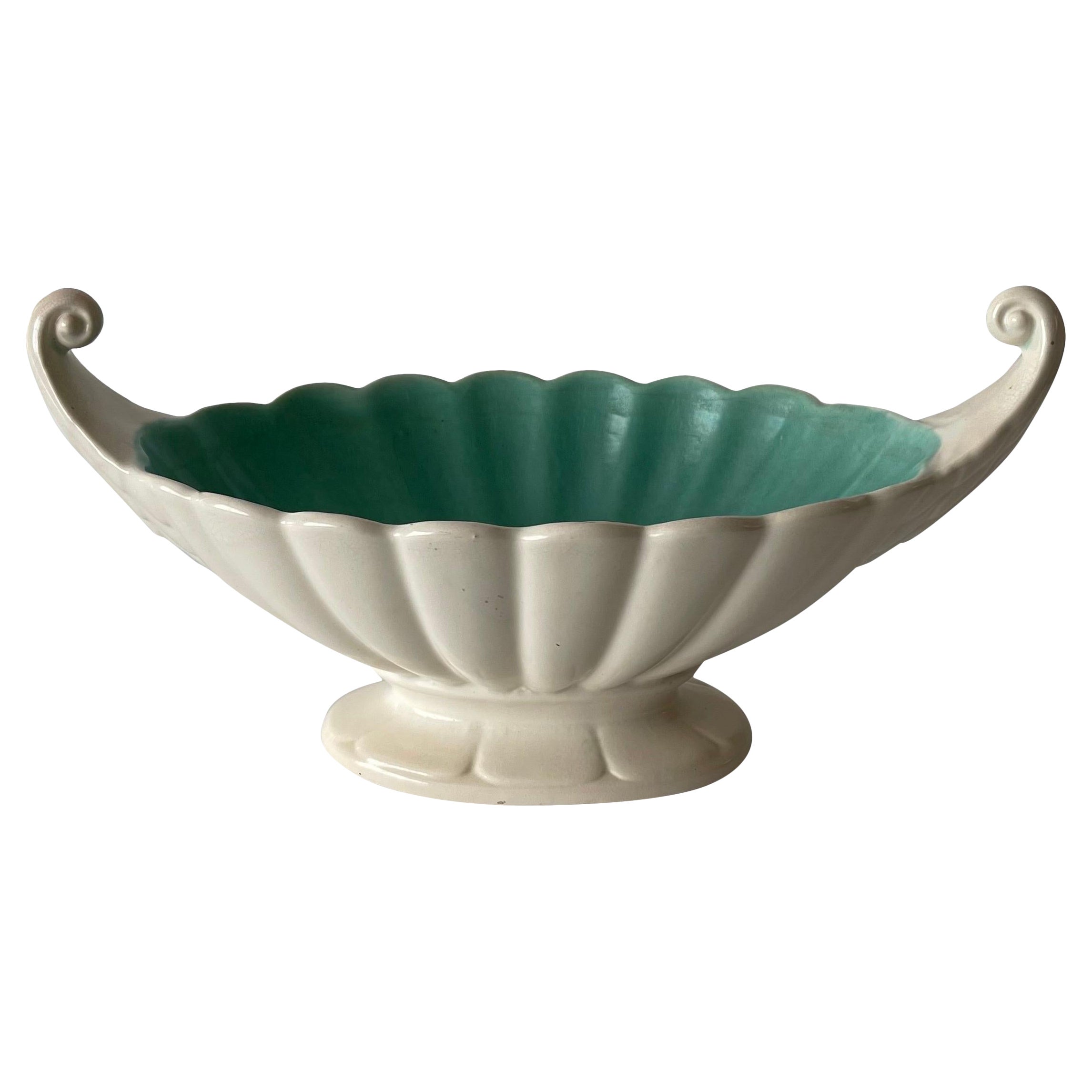 Vase de cheminée à côtes en céramique anglaise des années 1930 en vente
