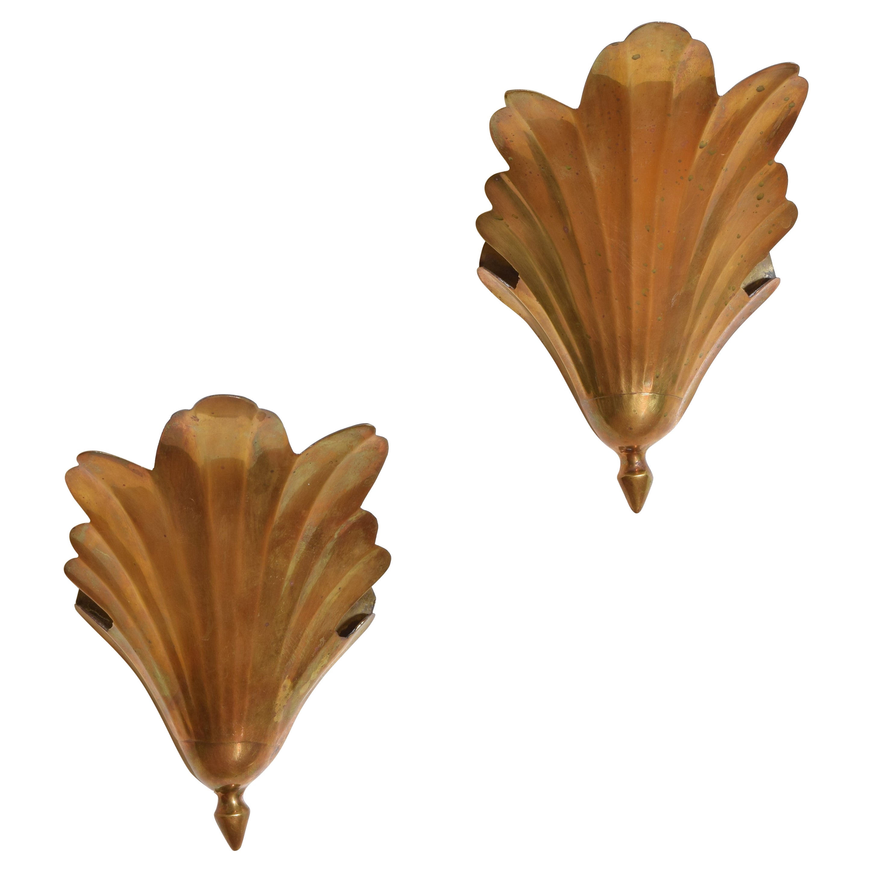 Rococo Style Pair of Brass Acanthus-Form Wall Sconces, Mid-20th Century