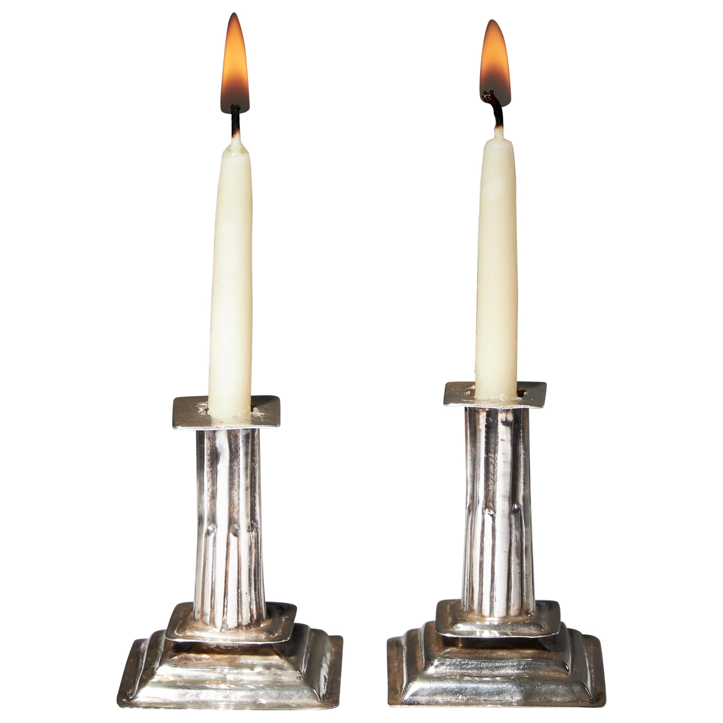 A Pair of 17th Century William and Mary Miniature Candlesticks By George Manjoy For Sale