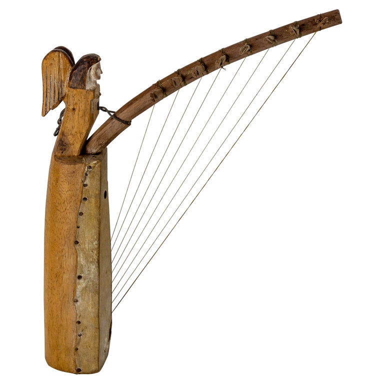 Harpe africaine à huit branches ou Ngombi, vers 1940 En vente sur 1stDibs