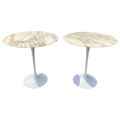 Beautiful Pair of Eero Saarinen Marble Side Tables for Knoll