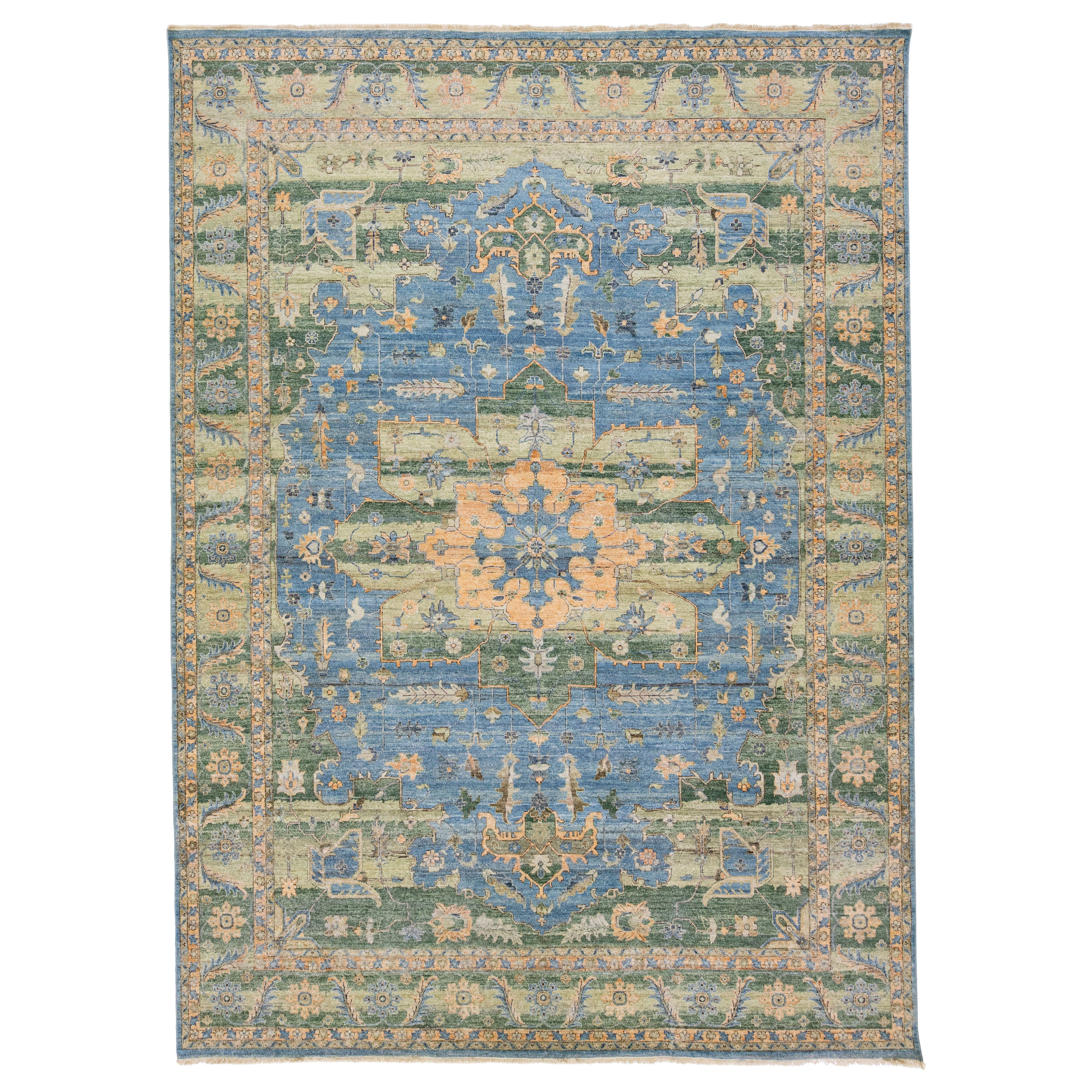 Tapis en laine bleu de style persan de Tabriz d'Amadana avec motif de médaillon en vente