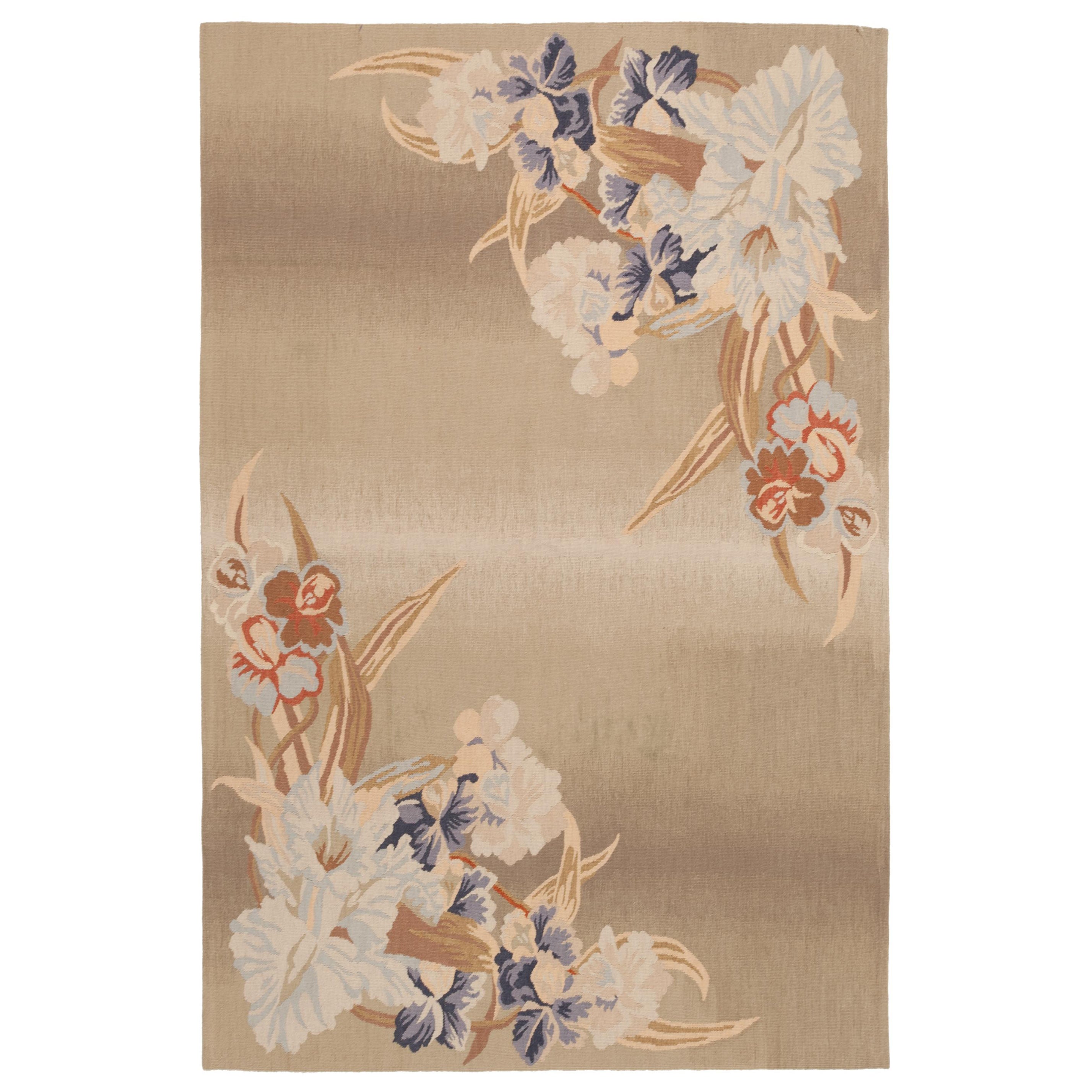 Tapis Kilim moderne tissé à plat à motifs floraux de la collection Ararat Tapis