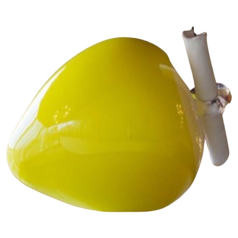 Gelbe Disharmony-Buoy-Skulptur von Tero Kuitunen im Angebot