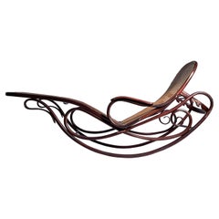 Gebruder Thonet Bugholz Chaise Lounge Schaukelstuhl