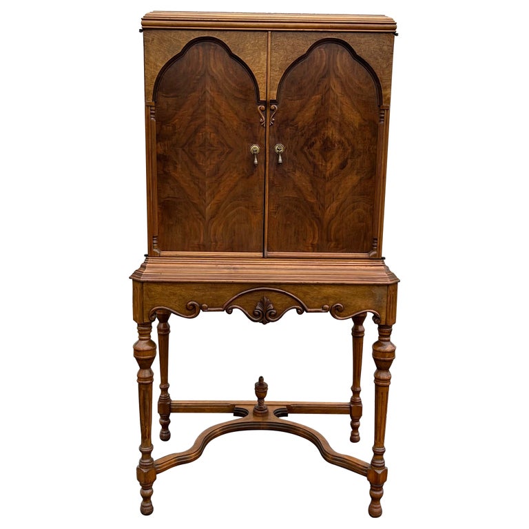 Vintage Art Deco Humidor Bar For Sale at 1stDibs