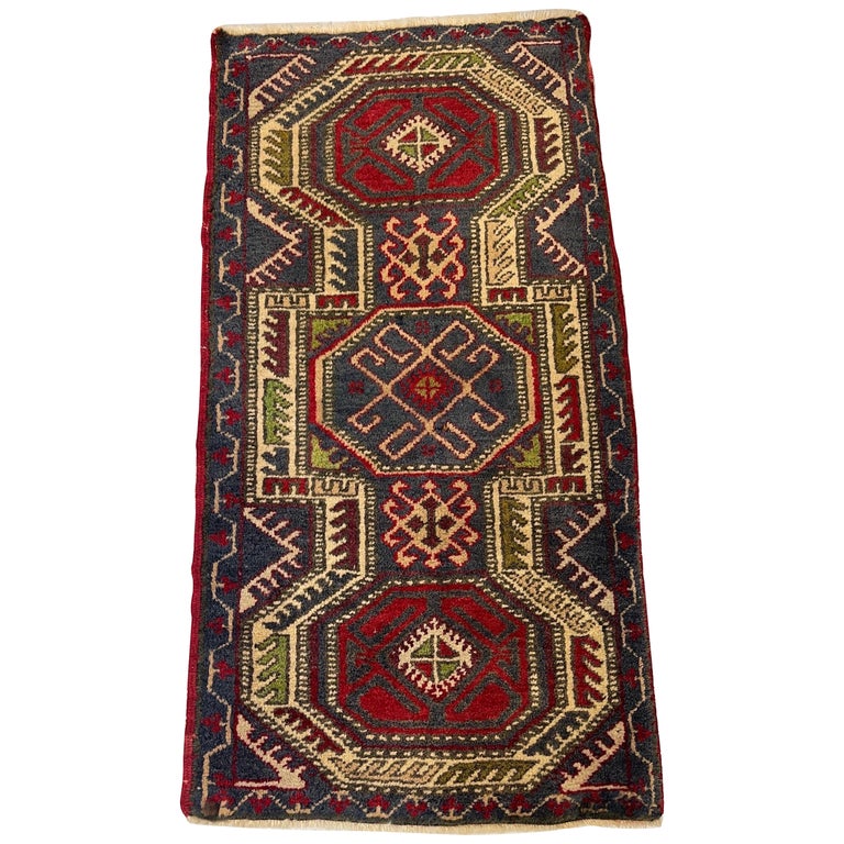 Vintage MidCentury Modern Rug Runner For Sale at 1stDibs